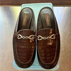 Brighton Women’s Dark Brown Croc-Embossed Loafers